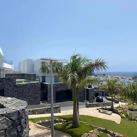 Villa Rocavista - With Heated Rooftop Pool And Amazing Ocean View